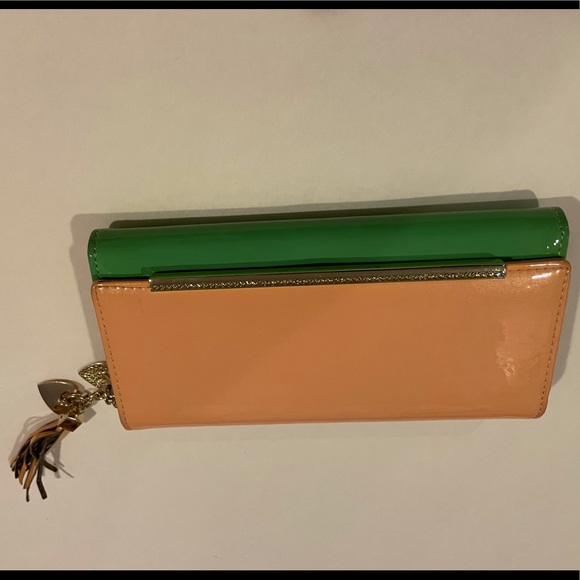 Fashion wallet (pre-owned) - Picture 2 of 9